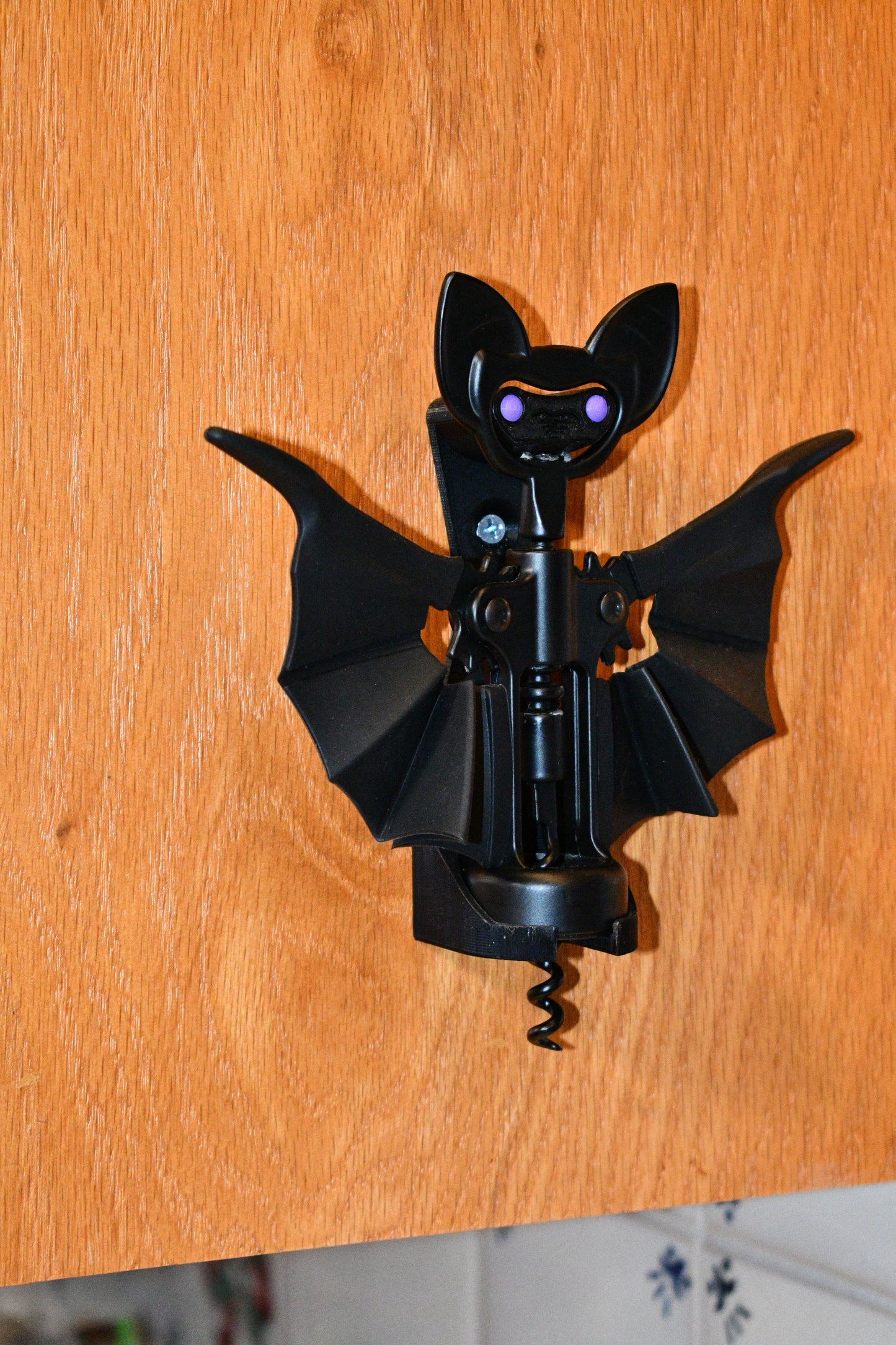 Bat Corkscrew Wall Mount